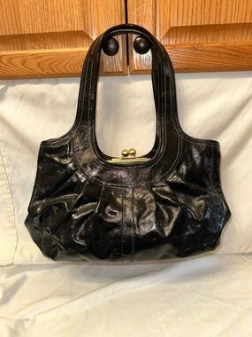 Coach Black K0893-12520 Patent Leather Ergo Pleated Satchel Kisslock
